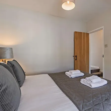 2 Bed In Grange-over-sands Oc-89206 *
