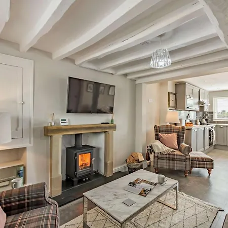 בית נופש 2 Bed In Grange-over-sands Oc-89206 קרטמל